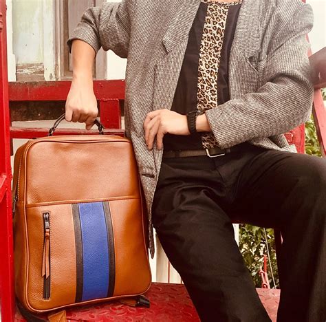 5 Must Have Leather Accessories for Men