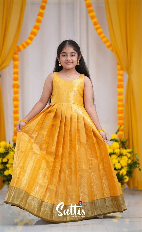 Ivalinmabia I Half Sarees