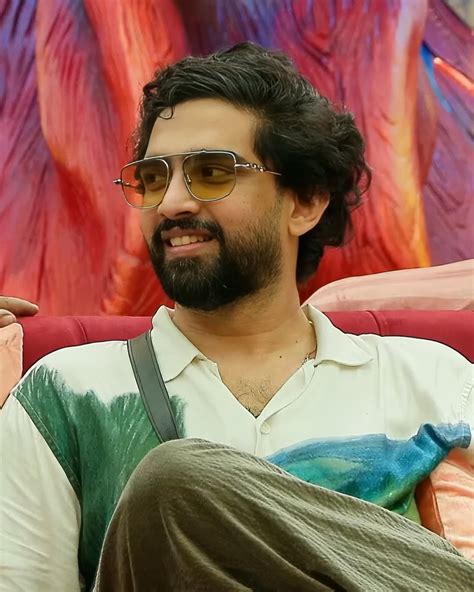 BB19: Amaal Mallik asks Abhishek to wear bangles & saree in anger ...