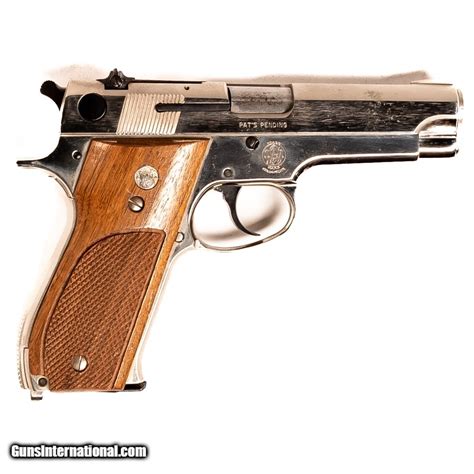SMITH & WESSON MODEL 39-2