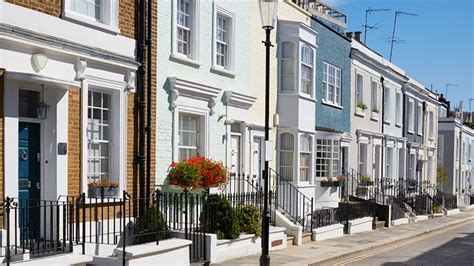 Do You Apply For A Mortgage Before Finding A House? | UK Moneyman