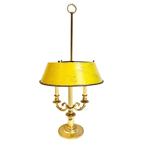 English Desk Lamp with Tole Shade For Sale at 1stDibs | lampara inglesa de escritorio