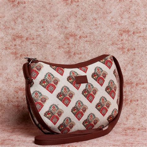 Buy Structured Shoulder Bags Online at Best Prices - Zouk