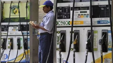 Petrol-Diesel Prices Today March 7 - Check latest fuel rates in Delhi ...