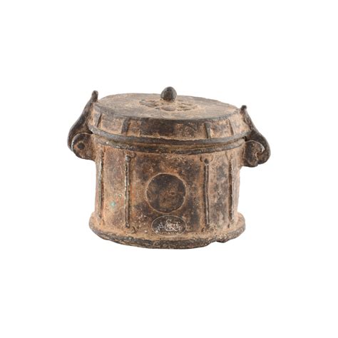 COLLECTIBLES & CURIOS – Page 4 – RANI ARTS & TEAK