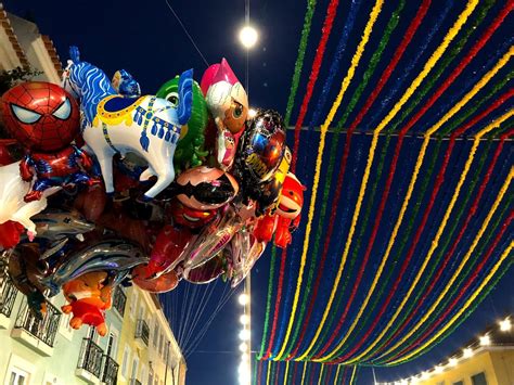 Santos Populares de Lisboa! Passeios em Portugal Turismo em Portugal Viagem Arraial Europa Festa ...