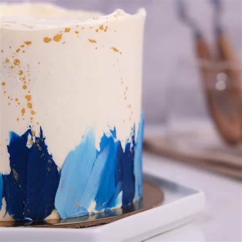 Blue Cake | Blue Birthday Cake | Blue colour cake – Liliyum Patisserie ...