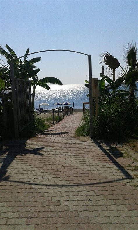 CAMPING VILLAGGIO CALABRISELLA (Borgia) - Campground Reviews & Photos ...