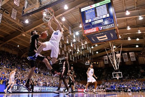 Era of the Plumlee Brothers Nears Its Finale at Duke - The New York Times