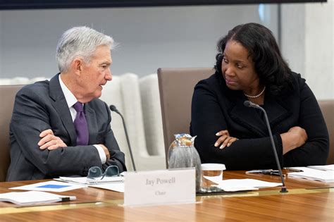 Donald Trump Goes After ‘Incompetent’ Federal Reserve Chair Jerome ...
