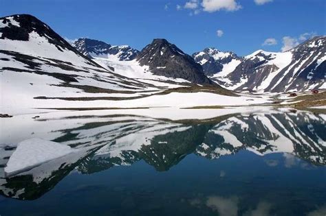 8 Stunning Reasons To Visit Sweden In Winter This Year!