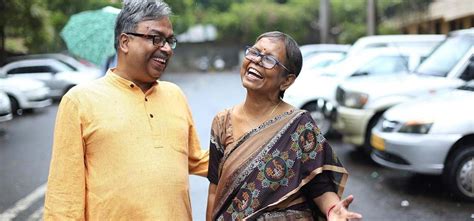 Beating Cancer All Odds, This Couple Fought For Their Love For Travel ...