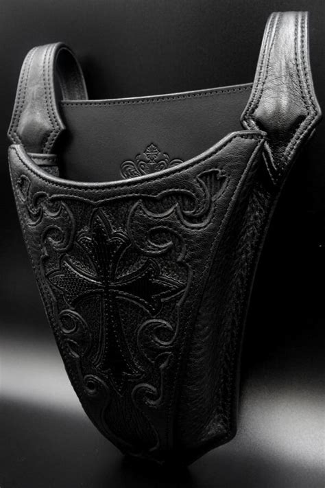 Item No.0317：Peace maker Symmetry Hip bag/Blue Shark／Double lily Lizard ...