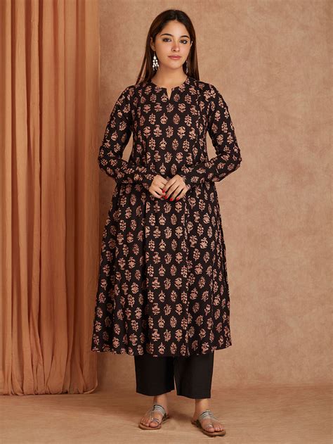 Red Hand Block Printed Cotton Kurta with Pants- Set of 2