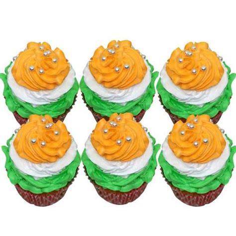 Tricolor Theme Cupcakes | YummyCake