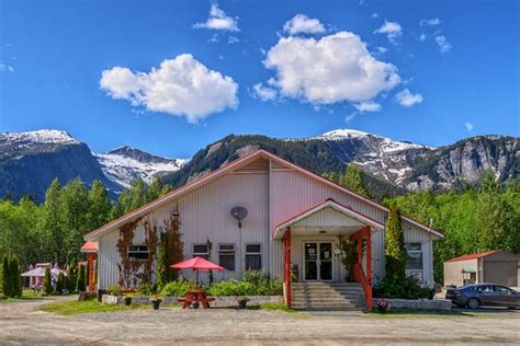 KASIKS WILDERNESS RESORT (Terrace) - Campground Reviews & Photos ...