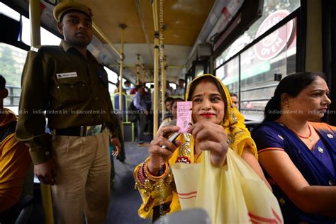 Buy Free travel for women in DTC and cluster buses Pictures, Images ...