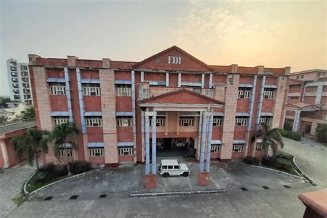 FDDI Fursatganj (Raebareli) Campus: Photos, Virtual Tour