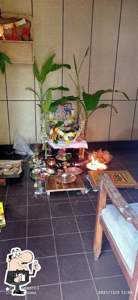 Karaswada Char Rasta Jam Jam Aflatoon Restaurant, Acoi Village ...