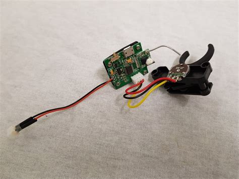 Remote Control Alien 的图像结果