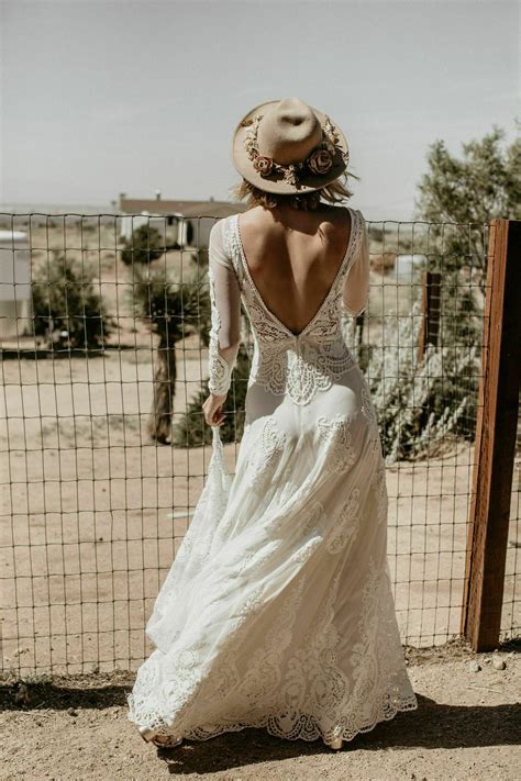 Romantic lace vintage wedding dresses 60 photos - Vianawedding.com