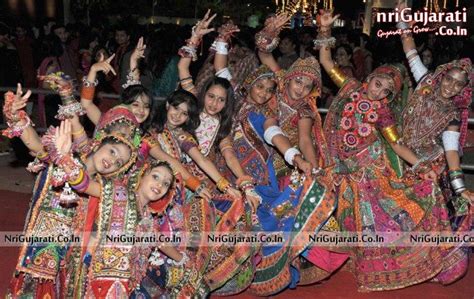 Navratri Garba in Ahmedabad 2012 - Navratri Festival Celebration ...