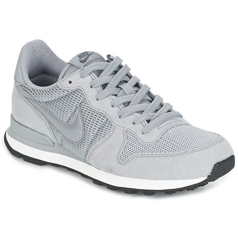 Nike Leather Internationalist W Women's Shoes (trainers) In Grey in ...