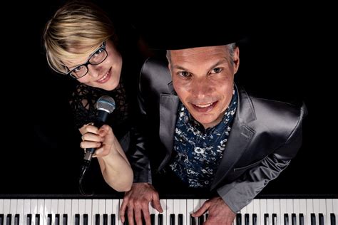 Silent Sunday - das Lauschkonzert mit Caro Stechl & Robert Mares ...