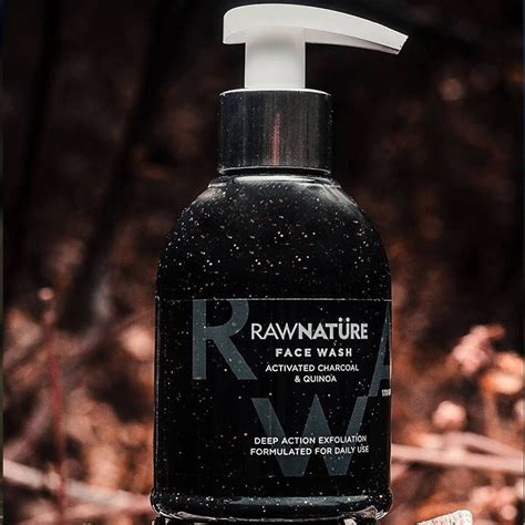 Use These 5 Natural Face Cleansers To Keep Your Skin AcneFree