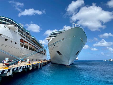 The Four Different Meanings of ‘Berth’ On A Cruise Ship - MapQuest Travel