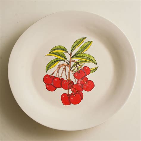 Cherry Dinner Plate | Khanoom | Le Mill