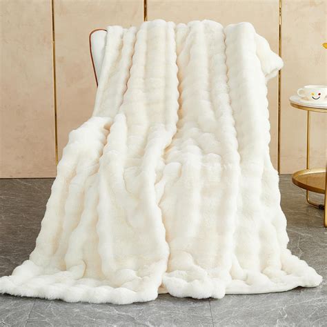 Soft Warm Faux Rabbit Fur Blanket - Thick 1000 G/M Faux Fur Throw with ...