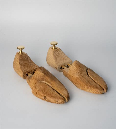 Premium Cedar Wood Shoe Trees – Kozasko