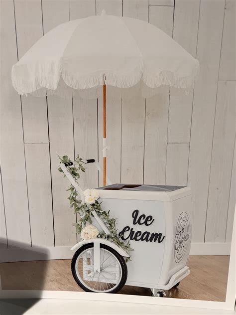 Delicious Ice Cream Vending Cart