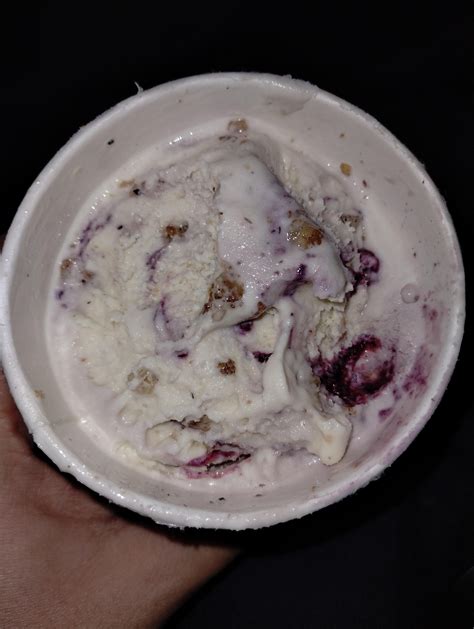 Jeni's Brambleberry Crisp--8.5/10 : r/icecream
