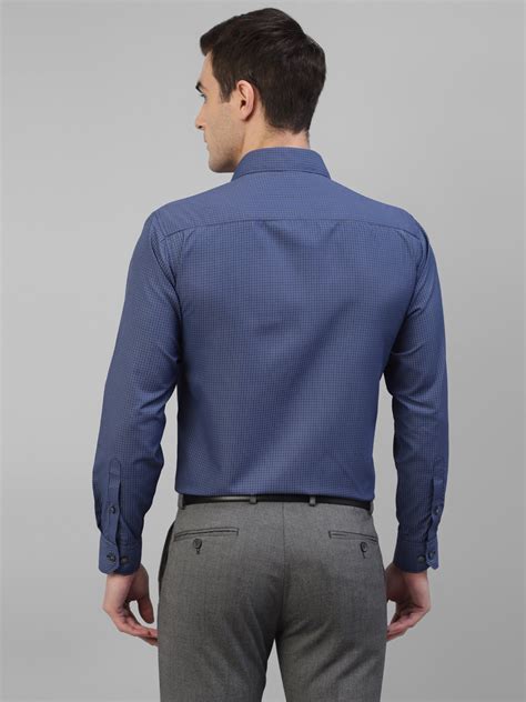 Men Navy Blue Micro Checked Wrinkle Resistant Slim Fit Formal Shirt