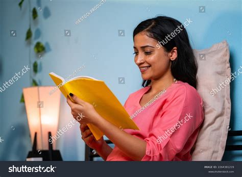 76,023 Asian Girls Reading Book Images, Stock Photos & Vectors ...