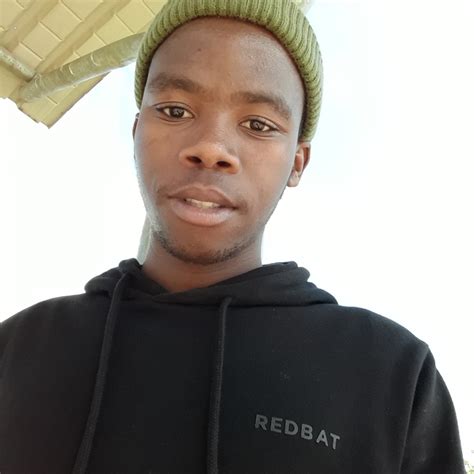 Minenhle - English teacher - ₹1038/h