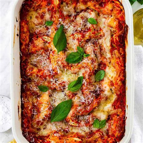 Three Cheese Lasagna (BEST Meatless Lasagna Recipe)