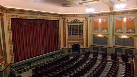 Sioux Falls' State Theatre to re-open Friday 30 years after closing