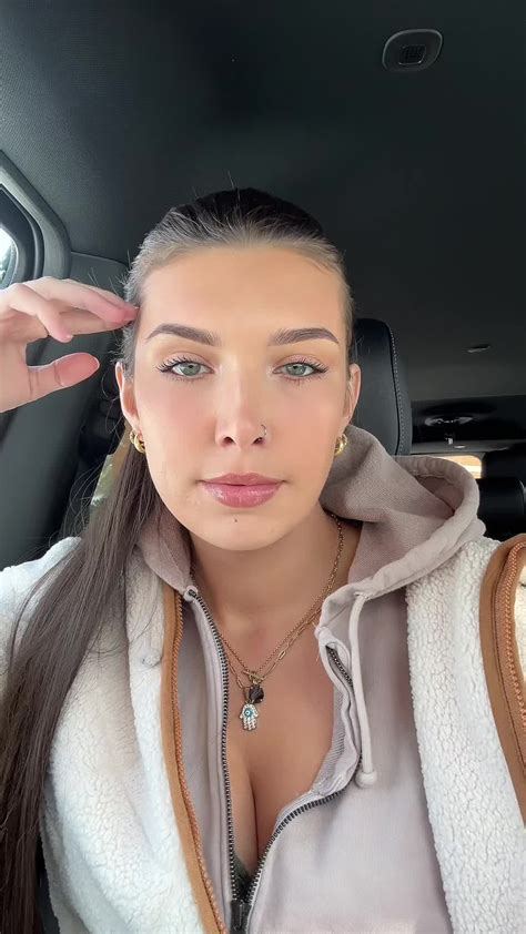 🦄 @miyaacacia - Miya - TikTok