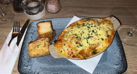 THE HALFORD BRIDGE INN - Inn Reviews, Photos, Rate Comparison - Tripadvisor
