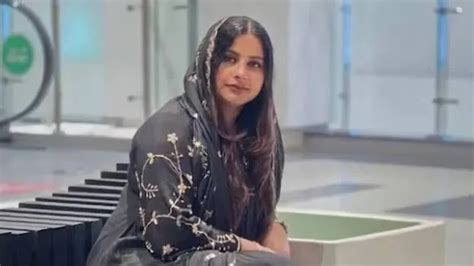 Pictures of Malayali woman influencer in UAE massage center, accused ...