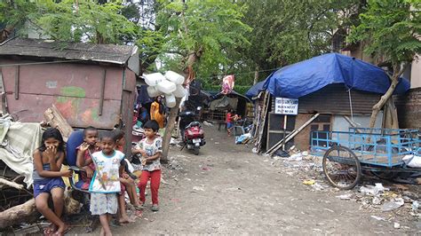 » সল্টলেক: কার নগর? আজও কেন নেই বস্তিবাসীদের নাগরিক অধিকার?