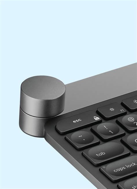 Logitech 的图像结果