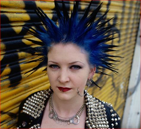 Mohawk Punk Hairstyles - Best Easy Hairstyles | Punk hair, Short spiky ...