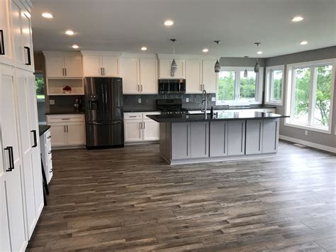 Vinyl Plank Flooring Under Cabinets: Benefits And Installation Tips ...