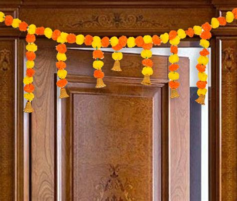 Door Hanging Diwali Marigold Fluffy Flower Bandhanwar Toran : Amazon.in ...