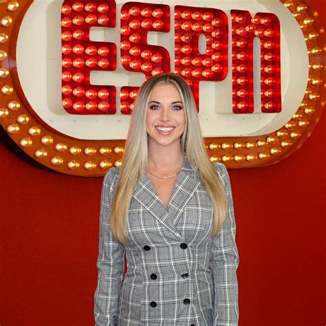 Meet Erin Dolan, the stunning ESPN betting analyst who has TV viewers in awe and stuns in ...