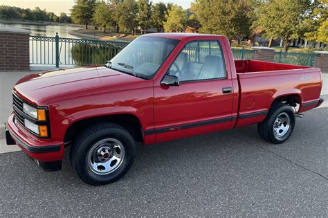 1993 Chevrolet 454 SS Pickup for sale on BaT Auctions - sold for $41,000 on October 20, 2022 ...